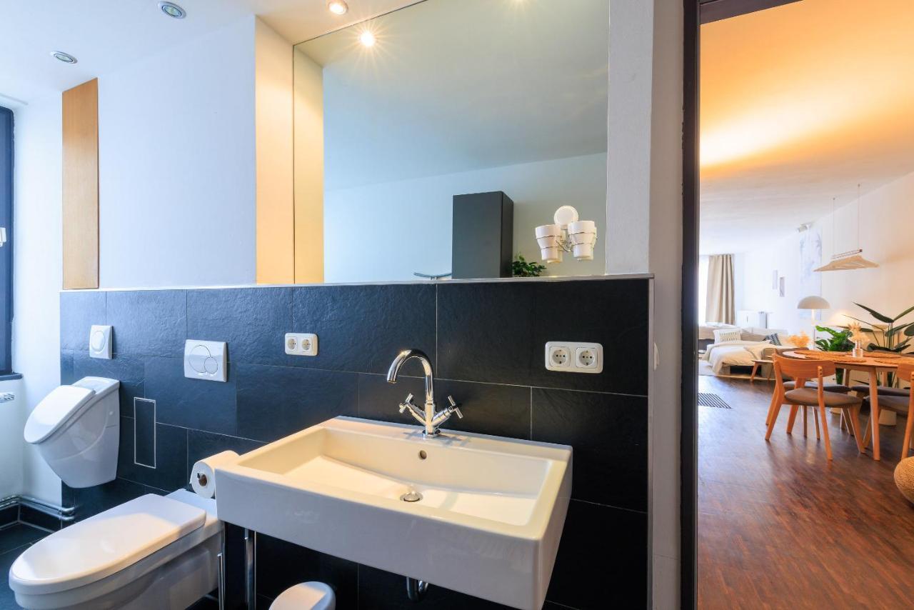 Global Living - Design Apartment I Rathausplatz I Kitchen I اوغسبورغ المظهر الخارجي الصورة